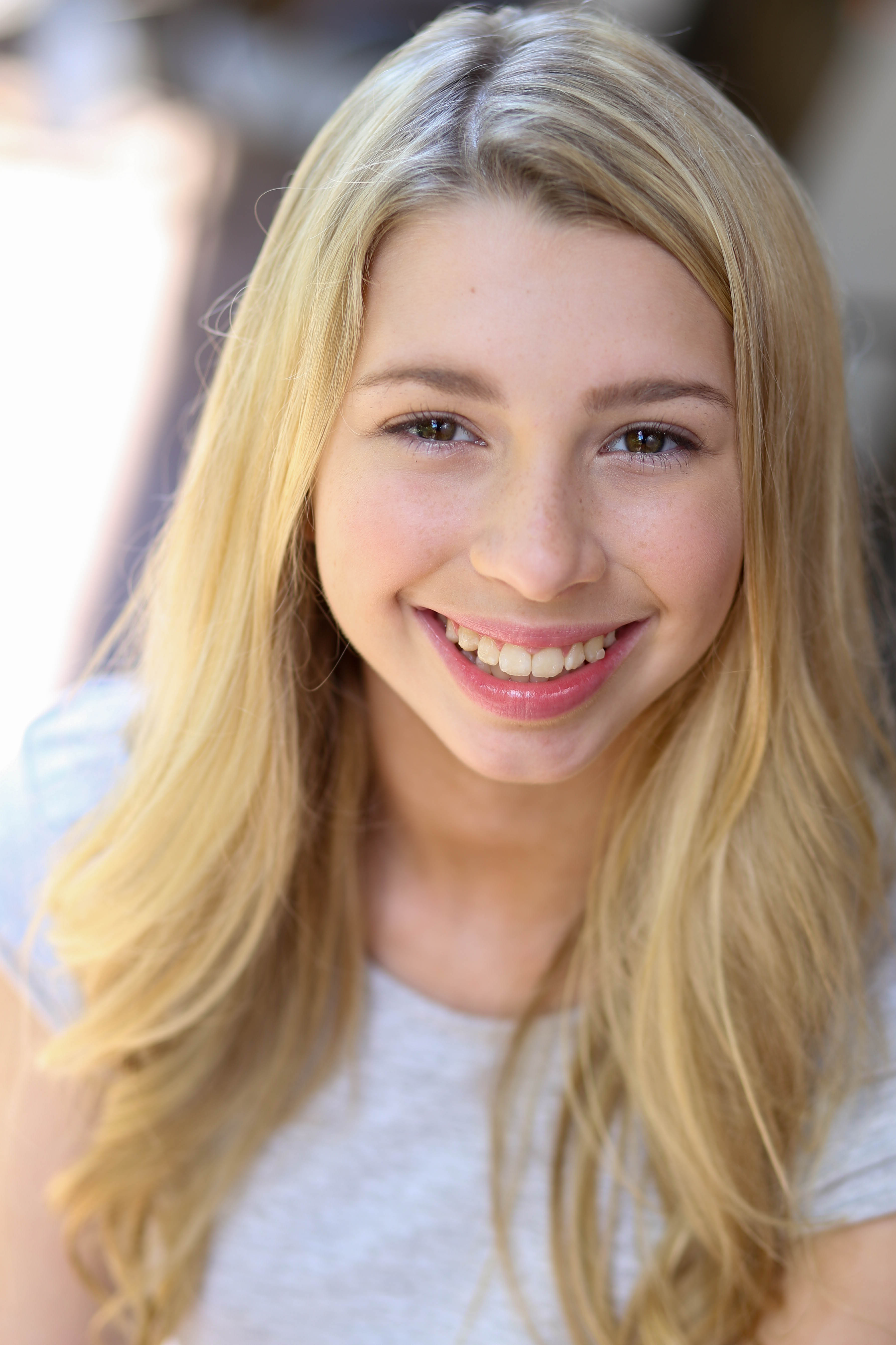 Barefoot Model & Talent Agency | Ella Grace Anderson